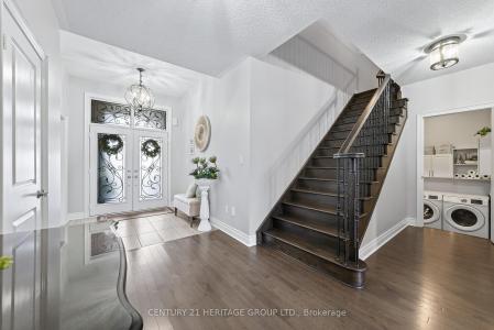 90 GIBSON CIRCLE, Bradford West Gwillimbury, Ontario L3Z 0W9, Canadá