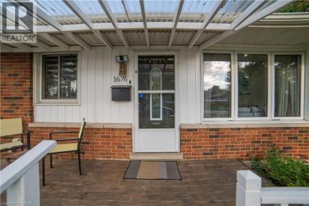 1676 HOLLEY CRESCENT, Cambrígia, Ontario N3H 2S5, Canadá