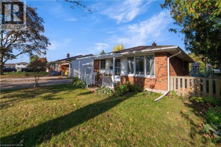 1676 HOLLEY CRESCENT, Cambrígia, Ontario N3H 2S5, Canadá