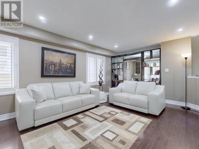 230 EDENBROOK HILL DRIVE, Brampton (fletcher's Meadow), Ontario L7A 2W7, Canadá