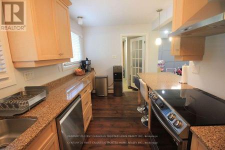 133 DEER PARK CIRCLE WEST, London North (north P), Ontario N6H 3B9, Canada