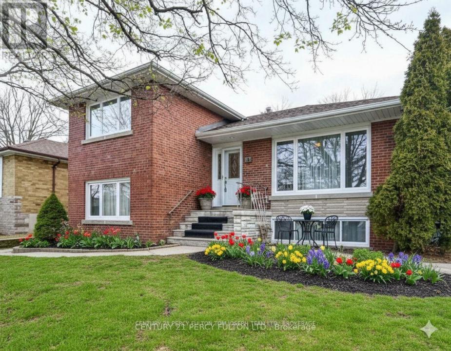 22 PERIVALE CRESCENT, Toronto (bendale), Ontario M1J 2C1, Canadá