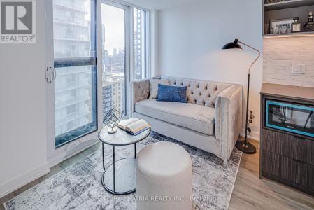 252 CHURCH STREET, Toronto (church-yonge Corridor), オンタリオ M5B 0E6, カナダ