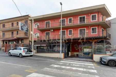 Viale Papa Giovanni XXIII, Camporotondo Etneo, Sicilia 95040, Italie