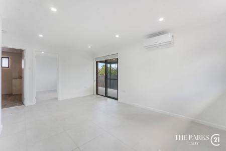 42a Swan Circuit, Green Valley, NSW 2168, 澳大利亚