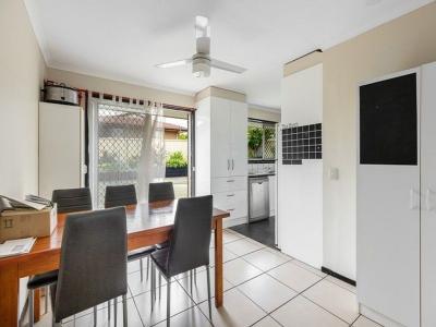 Room A/29 Friend Street, Harristown, QLD 4350, Australia