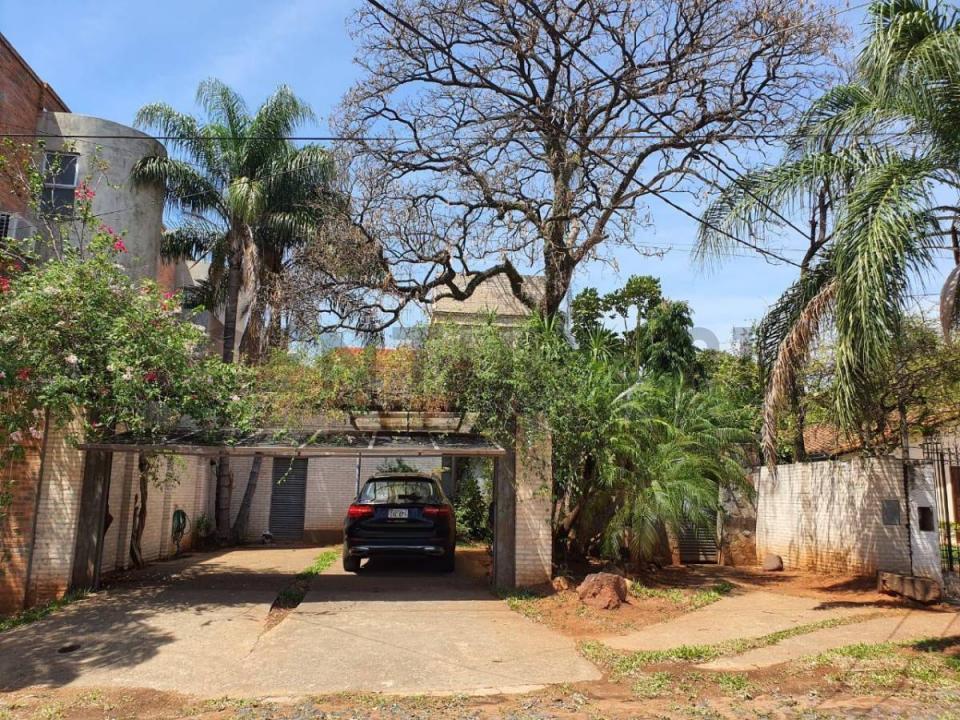 Eduardo Vera 6894, Villa Aurelia, Asunción 00001, Paraguay