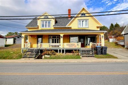 252  Rue Commerciale, Saint-Louis-du-Ha! Ha!, Quebec G0L 3S0, Kanada