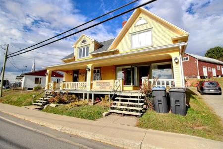 252 Rue Commerciale, Saint-Louis-du-Ha! Ha!, Quebec G0L 3S0, Kanada