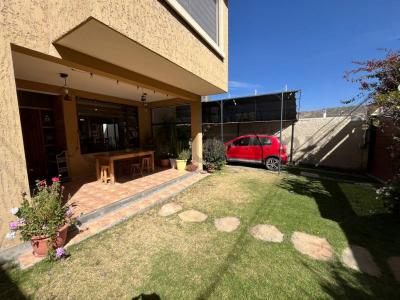 Urbanización Flor de Irpavi Calle A #29 , La Paz, La Paz 00001, Боливия