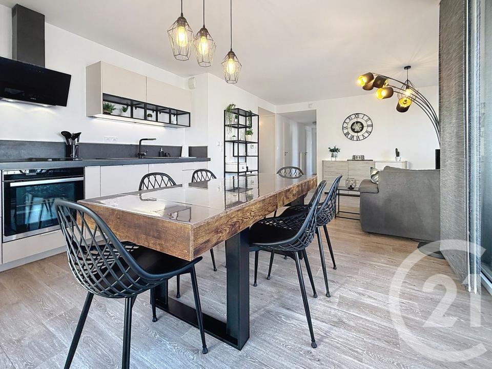 Lille, Nord-Pas-de-Calais 59000, France