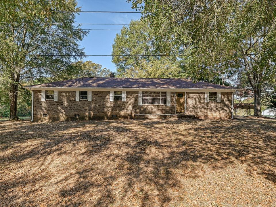 341 Camp Creek Road, Iron Station, Carolina Do Norte 28080-7763, Estados Unidos