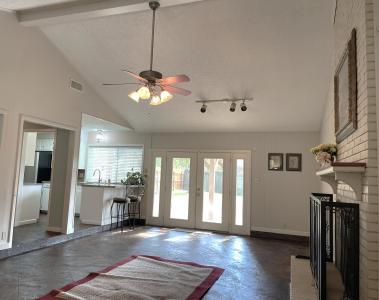 201 Pine Forest, Wake Village, Texas 75501, Estados Unidos