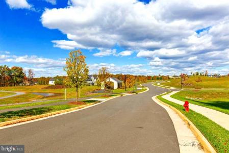 208 Chestnut Street, Middleburg, Virginia 20117