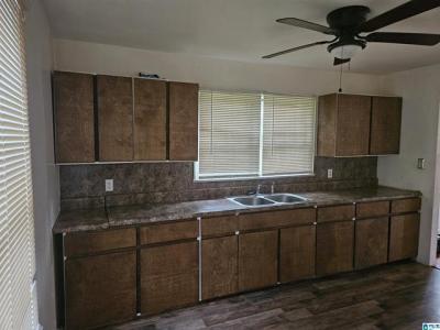 654 Maple Street, Fairfield, Alabama 35064, Estados Unidos