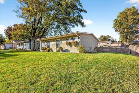364 S Cedar Drive, Ellettsville, Indiana 47429-1102