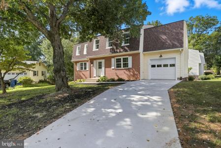 10431 Headly Ct, Fairfax, Virginia 22032