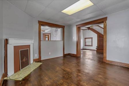 60 Dewey Avenue, Newark, Ohio 43055