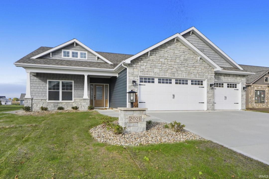 2021 Approach Drive, Auburn, Indiana 46706-8800, États-Unis