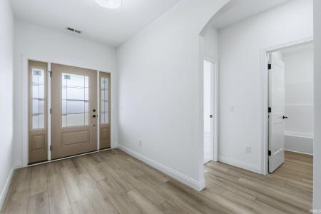 2021 Approach Drive, Auburn, Indiana 46706-8800, États-Unis