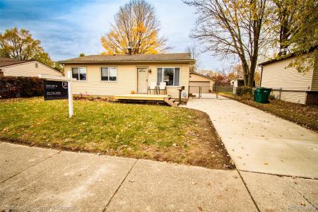 28552 Halecreek Street, Romulus, Michigan 48174