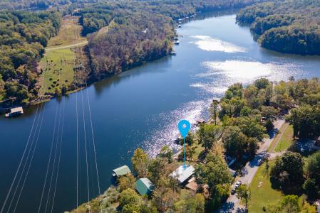 755 S Lakeshore Drive, Goreville, 伊利诺斯州 62939, 美国