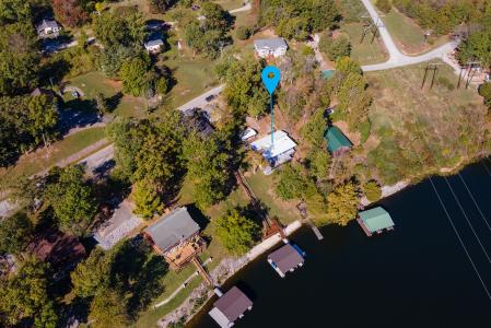 755 S Lakeshore Drive, Goreville, 伊利诺斯州 62939, 美国