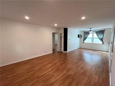 5835 Bowcroft 2, Los Angeles, California 90016, HOA KỲ