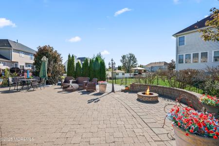 6 Cornell Court, 可抵押的, 新泽西州 07728, 美国