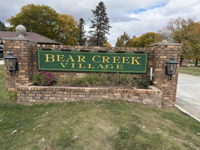 8751 Forest, Warren, Michigan 48093, Estados Unidos