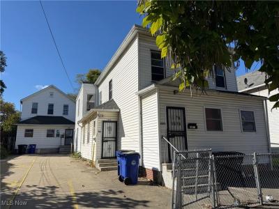 1576 E 36th Street #2 Front, Cleveland, Ohio 44114, États-Unis