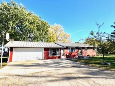1609 Elm St., Tyndall, South Dakota 57066, HOA KỲ