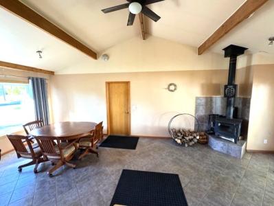 1609 Elm St., Tyndall, 사우스 다코타 57066, 미국