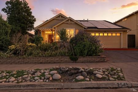 2545 Thistle Creek Street, Santa Rosa, California 95404
