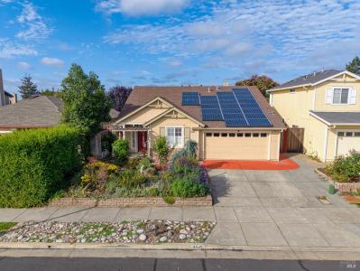 2545 Thistle Creek Street, Santa Rosa, California 95404