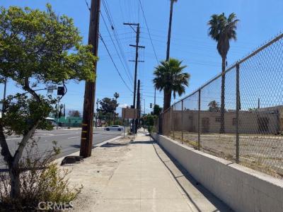 104 S Mount Vernon Avenue, San Bernardino, California 92410, HOA KỲ