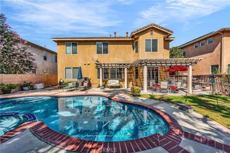 6874 Raspberry Court, Eastvale, Kaliforniya 92880, Amerika Birleşik Devletleri