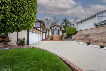 19019 Garnet Way, Walnut, California 91789, Stati Uniti