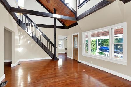 500 W Sycamore Street, Zionsville, אינדיאנה 46077, ארצות הברית של אמריקה