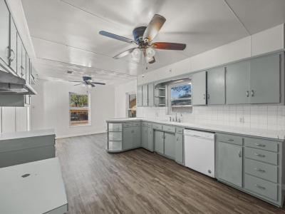 206 E Belknap Street, Ennis, 德克薩斯州 75119, 美國