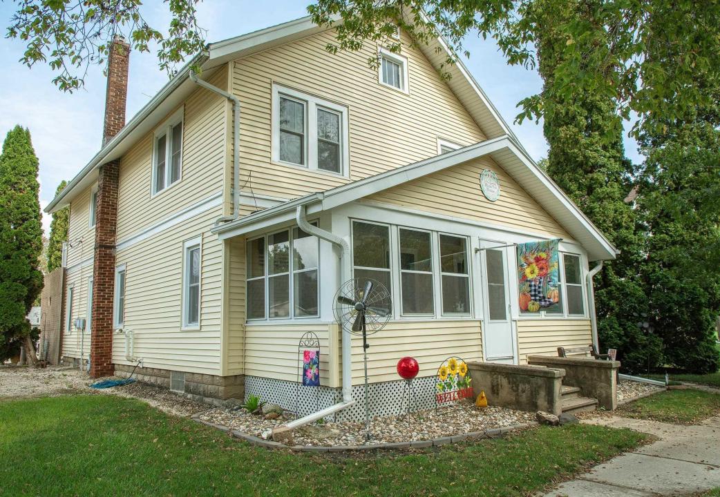 308 W Superior Street, Clarksville, Iowa 50619