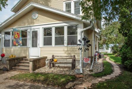 308 W Superior Street, Clarksville, Iowa 50619