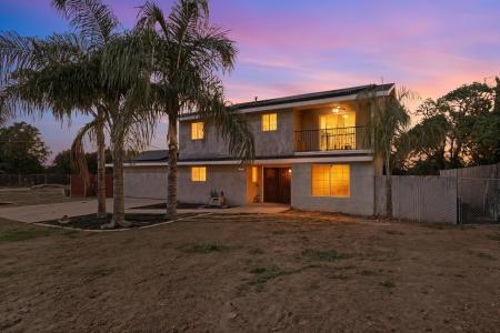 1077 E Pecan Avenue, Madera, カリフォルニア 93637, アメリカ合衆国