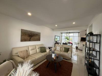 Condominio Piamonte , Santa Ana Centro Santa Ana Santa Ana, San José 10901, Коста-Рика