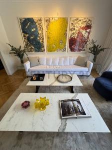 Av. del Libertador 2498, Palermo, Capital Federal C1425AAR, Argentina