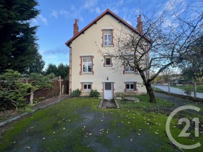 Montlucon, Alvernia 03100, Francia