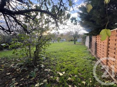 Montlucon, Alvernia 03100, Francia