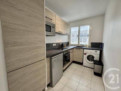 Serris, Isla De Francia 77700, Francia