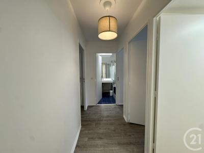 Serris, Isla De Francia 77700, Francia