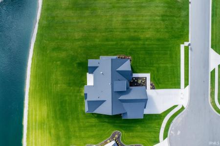 670 Gatcombe Run, Fort Wayne, Indiana 46845